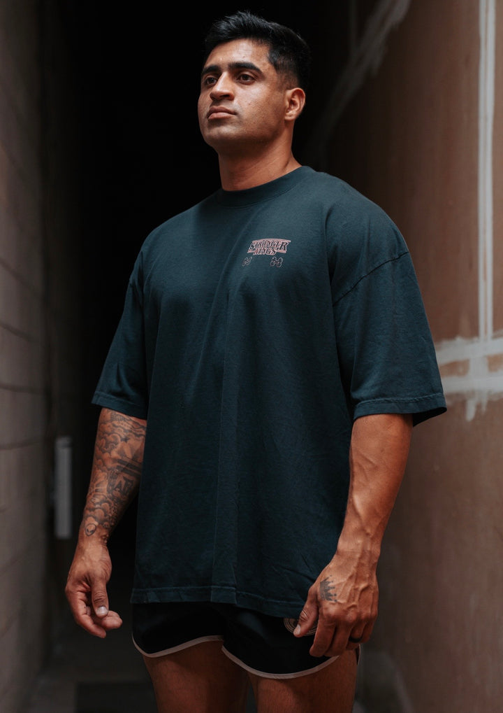 STRONGER WINGS OVERSIZED TEE