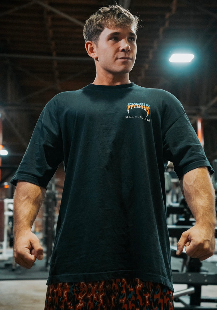 PUSHIN PYTHONS OVERSIZED TEE