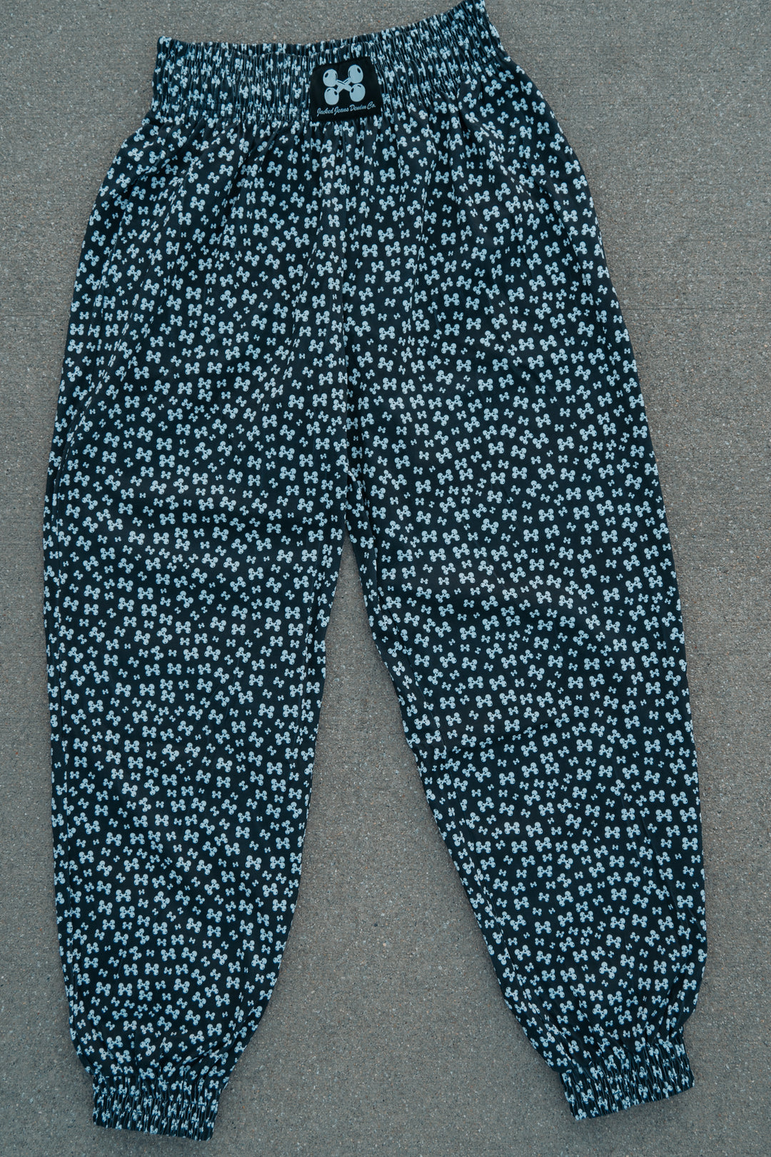 VINTAGE CHUTE PANTS JACK PATTERN