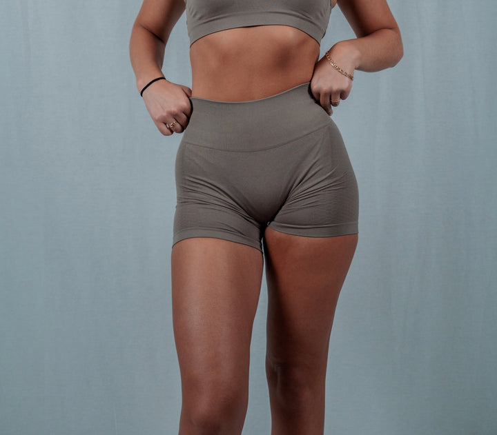 CONTOUR SHORTS