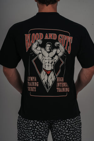 BLOOD AND GUTS OVERSIZED TEE