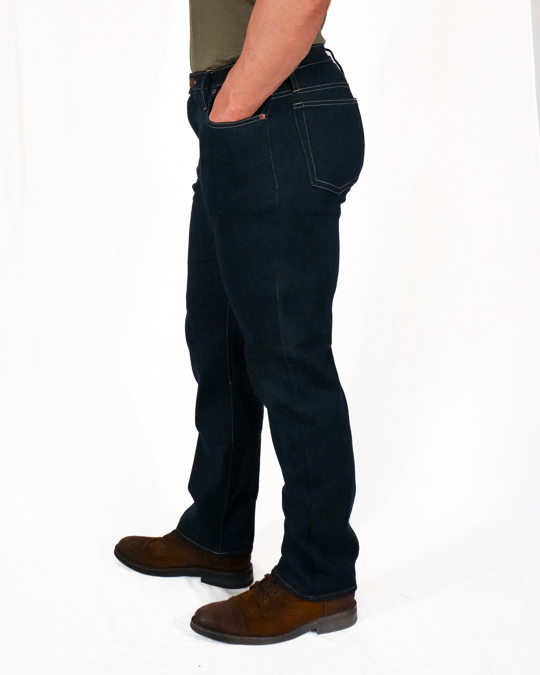 STRAIGHT LEG JEANS